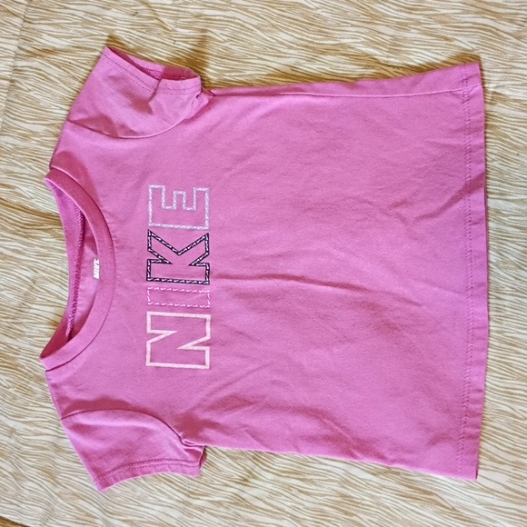 Nike Toddler Girl Pink Tee and Black Shorts Set Size 24M - Picture 2 of 9